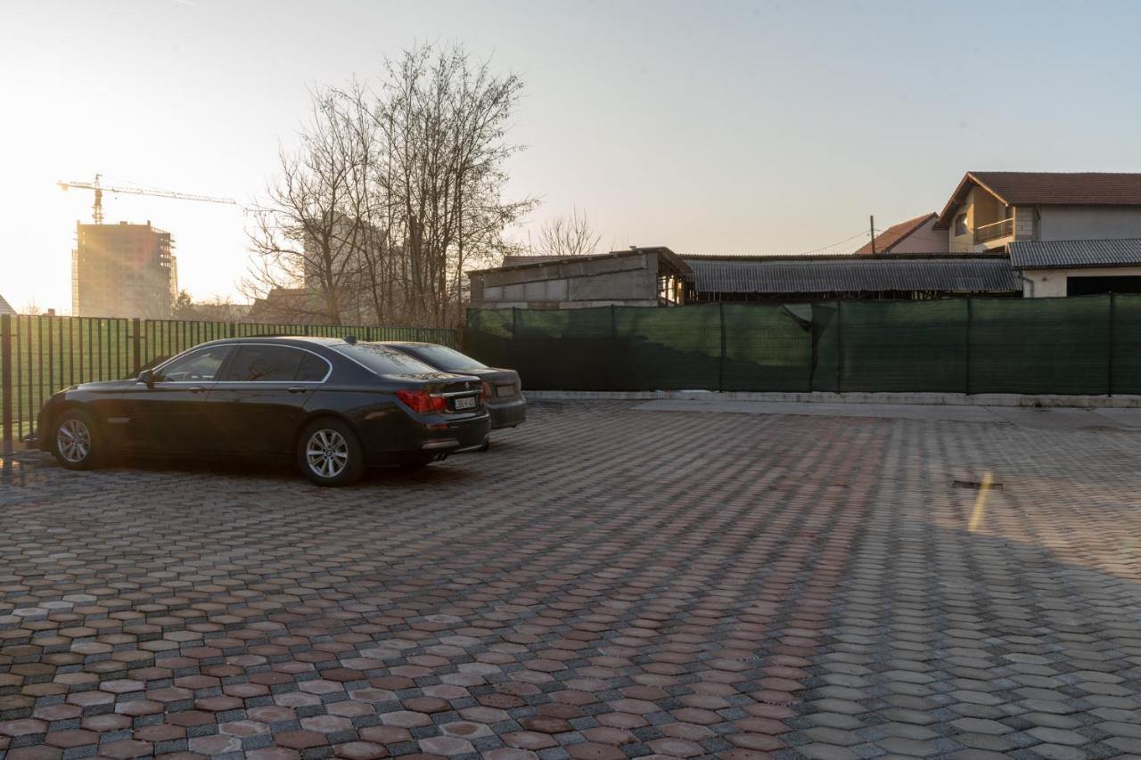 Apartments Slana Oaza Tuzla Exterior photo